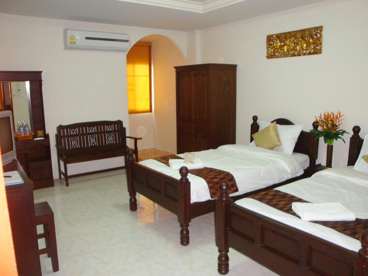 Siam House Interplace Lopburi Kültér fotó