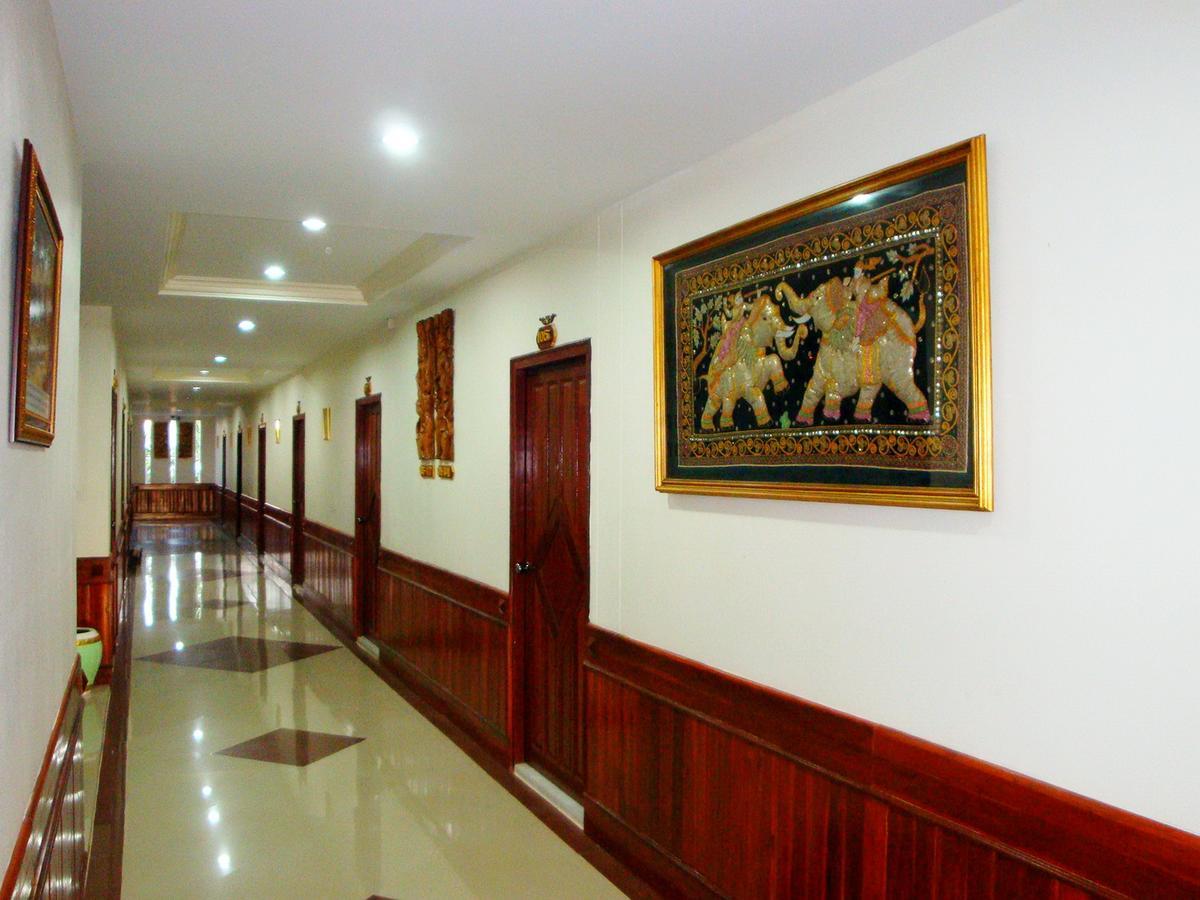 Siam House Interplace Lopburi Kültér fotó