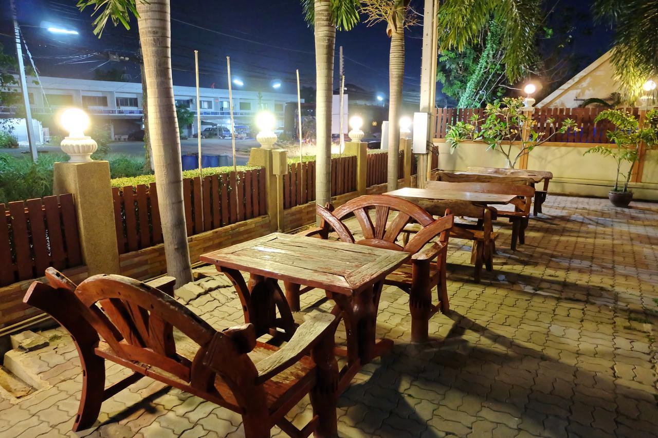 Siam House Interplace Lopburi Kültér fotó