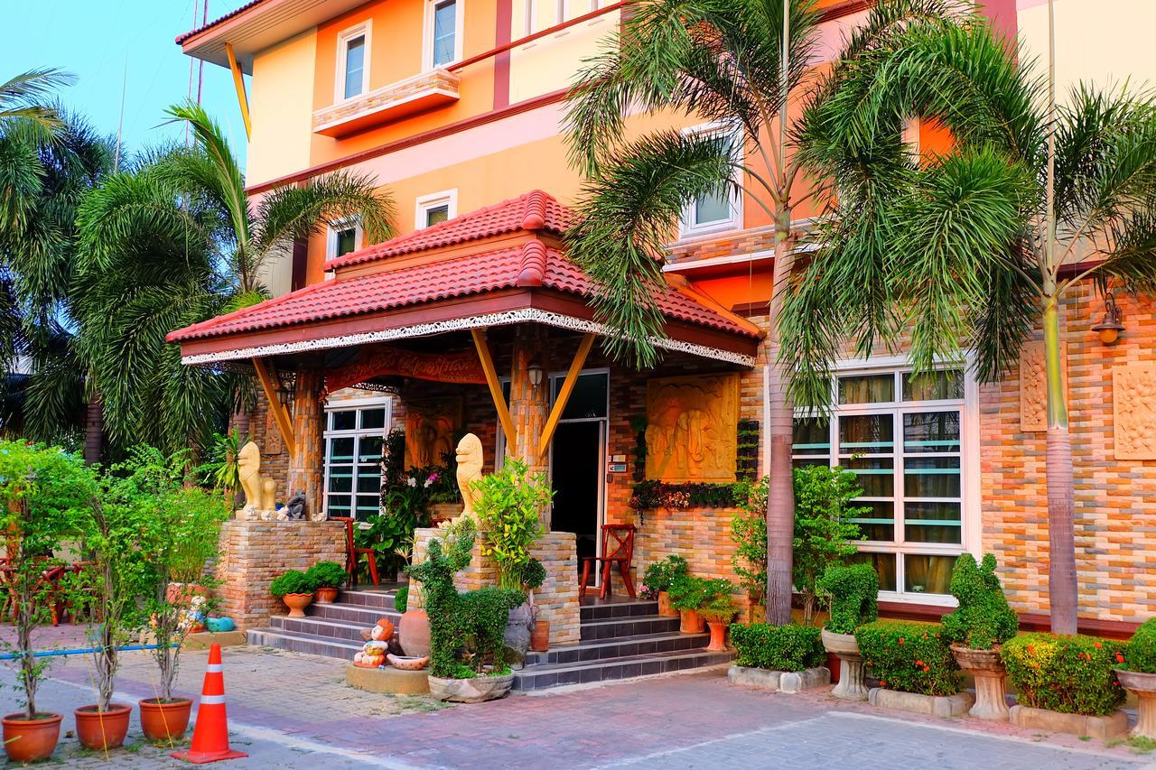 Siam House Interplace Lopburi Kültér fotó