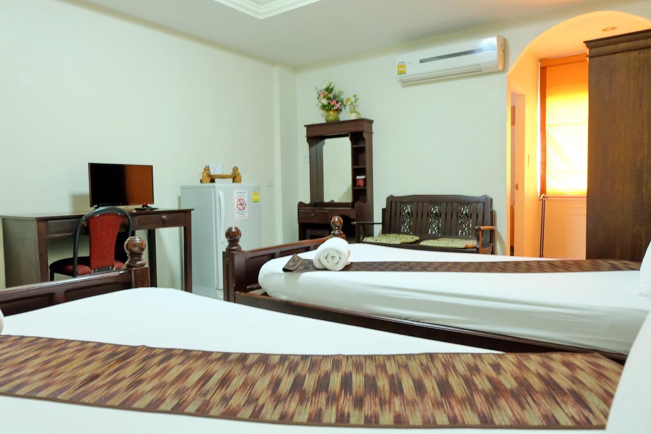 Siam House Interplace Lopburi Kültér fotó