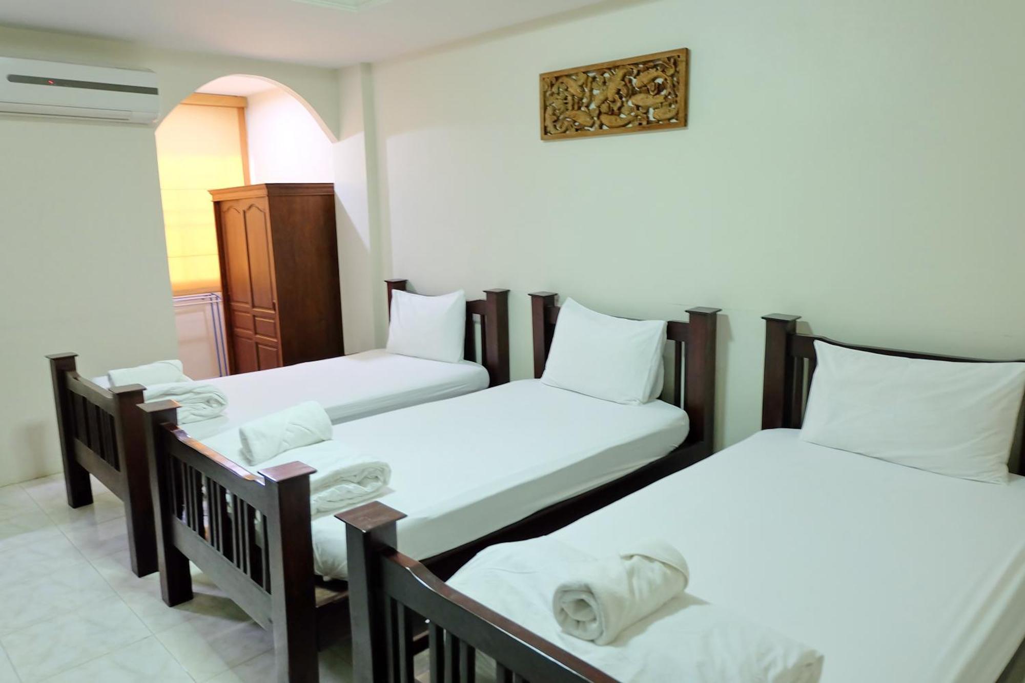 Siam House Interplace Lopburi Kültér fotó